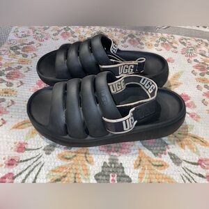 Ugg sport yeah sandals